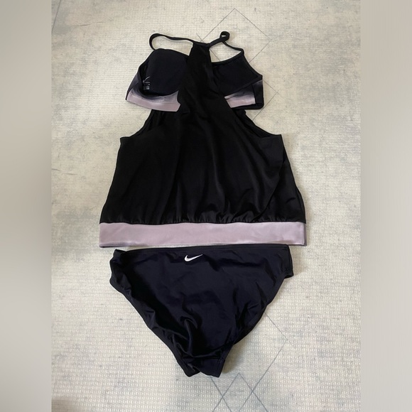 Nike 2 piece swim suit size M - Picture 2 of 5